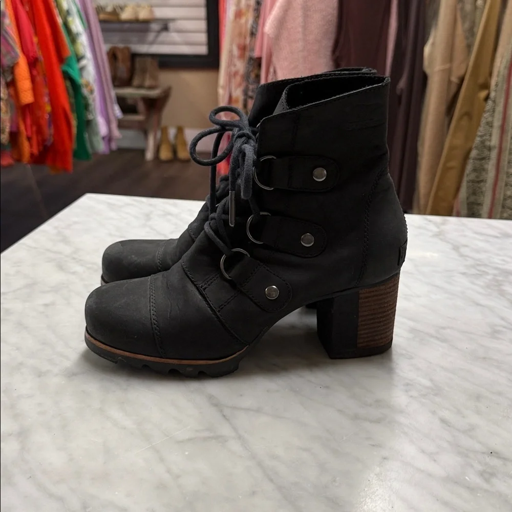 SOREL Addington Black Leather Waterproof Lace Up Women's Boots NL2360-010